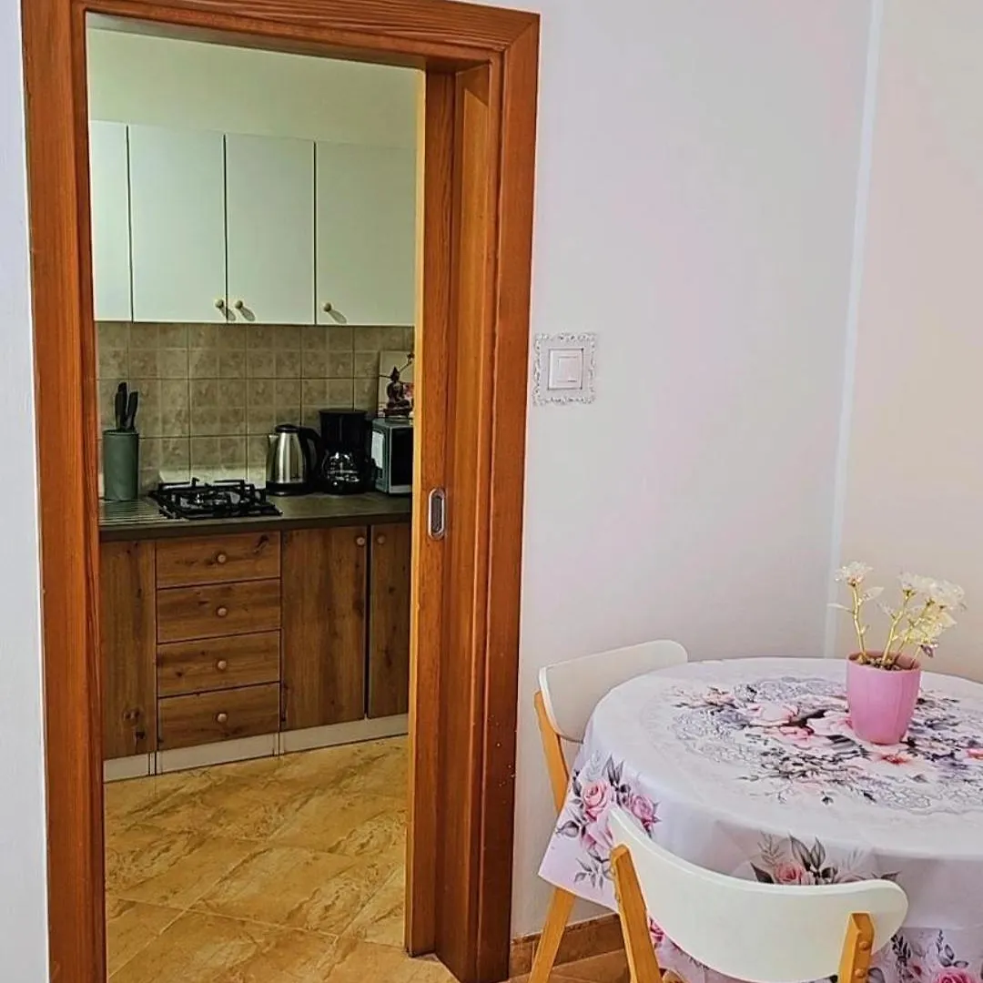 Apartment Miska & Studio Roki Dračevac