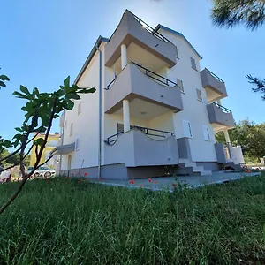 https://apartments-villa-mm-bibinje.hotelinzadar.com