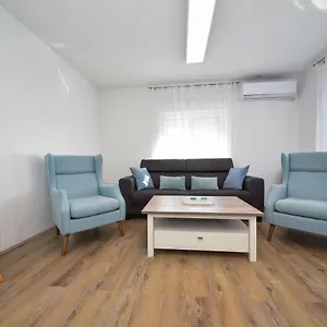 https://apartmani-rudius.hotelinzadar.com